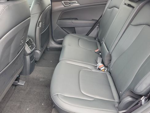 New 2026 Kia Sportage EX image 6