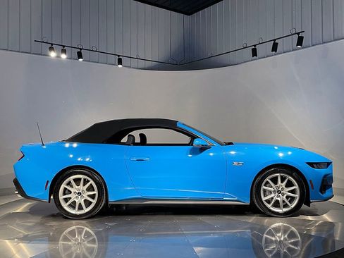 Used 2025 Ford Mustang GT Premium image 80