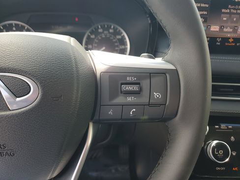 Used 2025 INFINITI QX60 Pure image 24