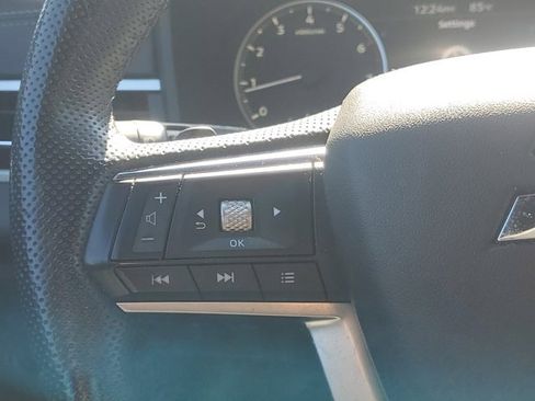 Used 2022 Mitsubishi Outlander SE image 18