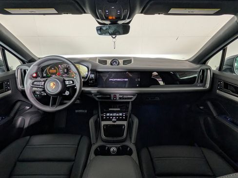 New 2026 Porsche Cayenne Coupe AWD/4WD image 20
