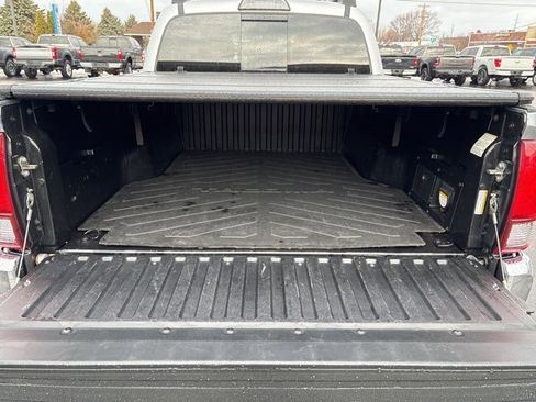 Used 2019 Toyota Tacoma TRD Off-Road image 13
