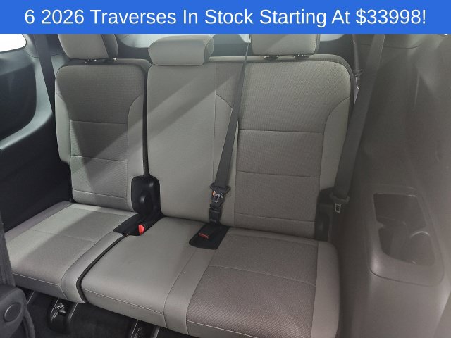 Used 2026 Chevrolet Traverse LT w/ Driver Confidence Package FWD image 4
