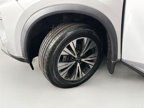Used 2023 Nissan Rogue SV AWD/4WD image 36