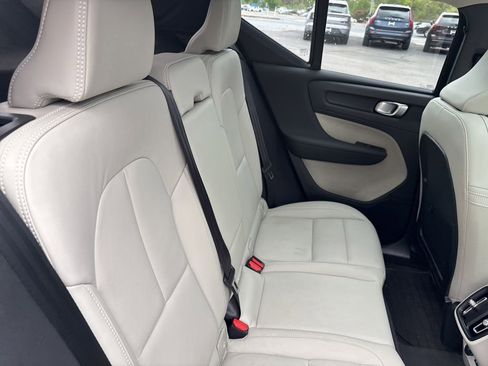 Certified 2026 Volvo XC40 B5 Plus AWD/4WD image 34