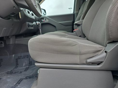 Used 2019 Nissan Frontier SV w/ Value Truck Package RWD image 27