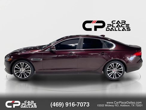 Used 2017 Jaguar XF Prestige AWD/4WD image 11