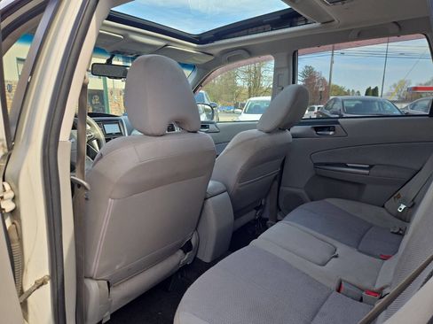 Used 2011 Subaru Forester 2.5X Premium image 12