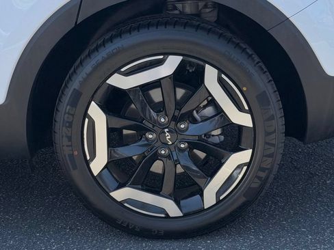 Used 2024 Kia Telluride EX FWD image 14