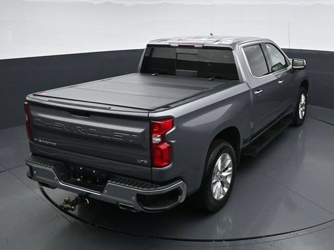 Used 2021 Chevrolet Silverado 1500 LTZ AWD/4WD image 32