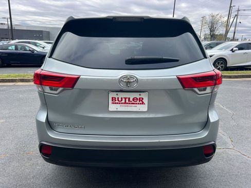 Used 2019 Toyota Highlander LE image 7