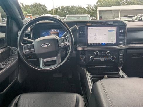 Used 2023 Ford F450 Lariat image 15