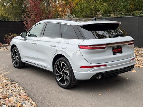 New 2026 Lincoln Corsair Grand Touring image 3