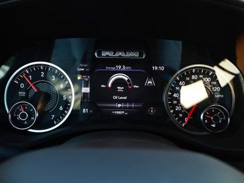 Used 2025 RAM 1500 Laramie image 12