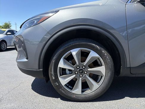 Used 2025 Ford Escape Platinum AWD/4WD image 16