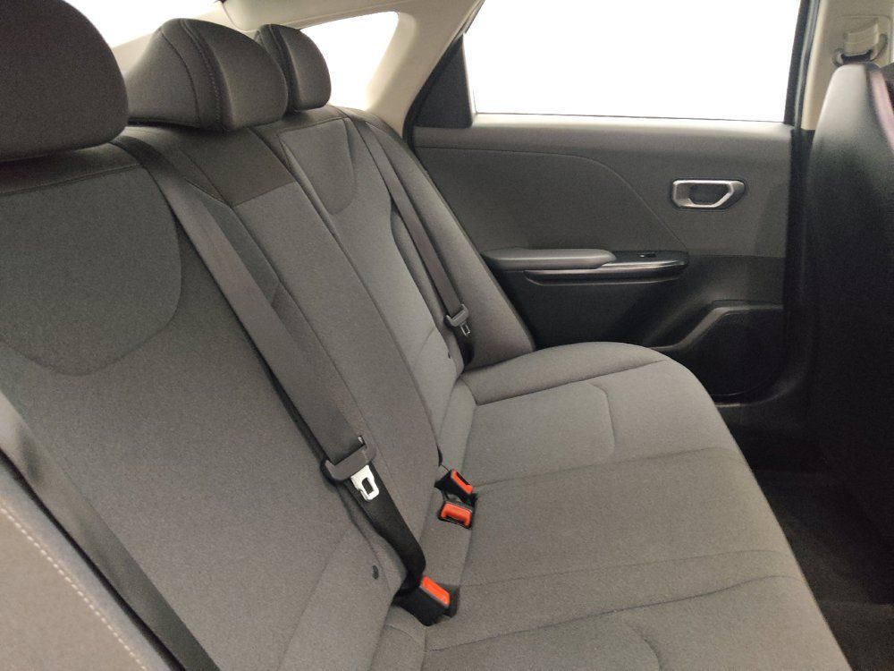 Used 2025 Kia K4 FWD image 19
