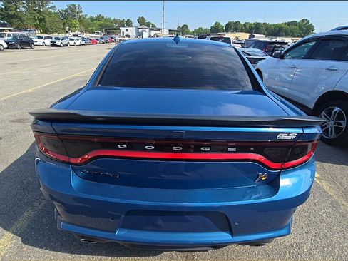 Used 2022 Dodge Charger Scat Pack RWD image 6