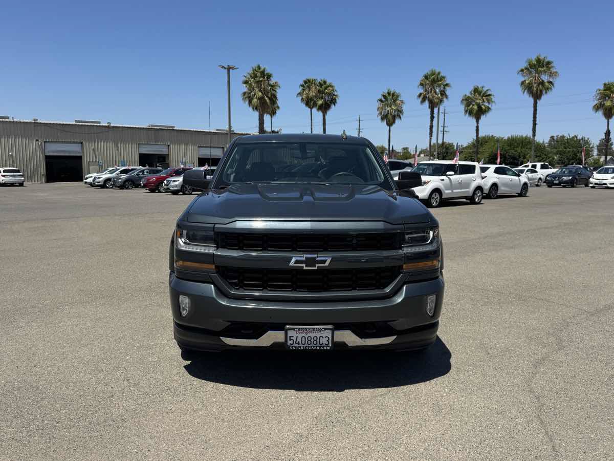 Used 2018 Chevrolet Silverado 1500 LT w/ All Star Edition AWD/4WD image 4