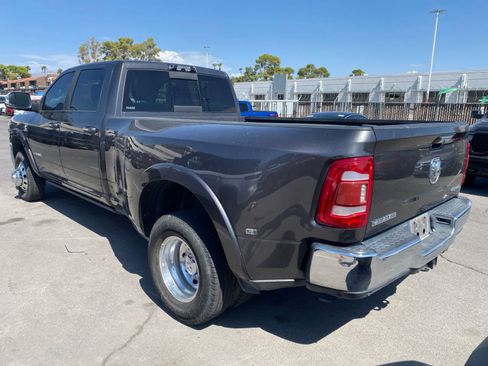 Used 2022 RAM 3500 Laramie AWD/4WD image 10