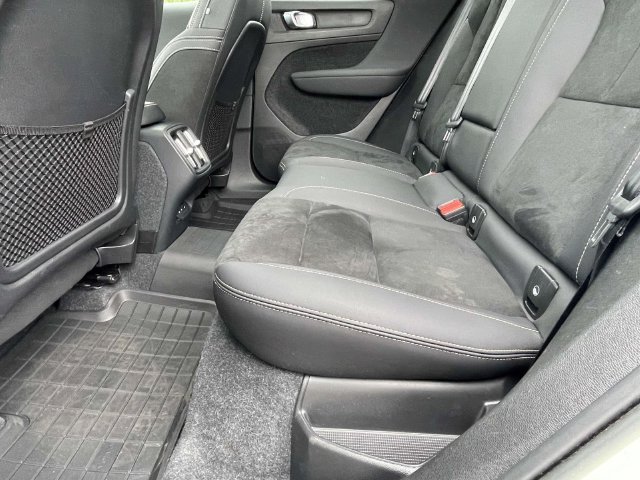 Certified 2023 Volvo XC40 B5 Plus w/ Protection Package Premier AWD/4WD image 10