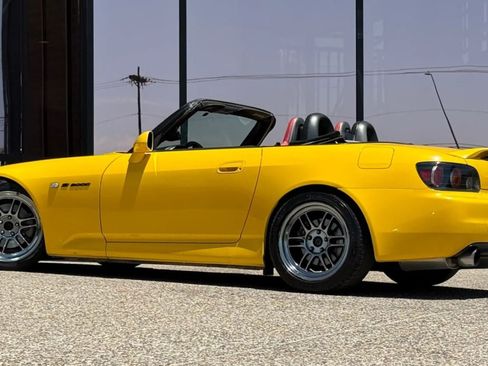 Used 2002 Honda S2000 image 16