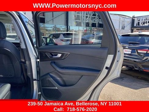 Used 2023 Audi Q7 3.0T Premium Plus AWD/4WD image 12
