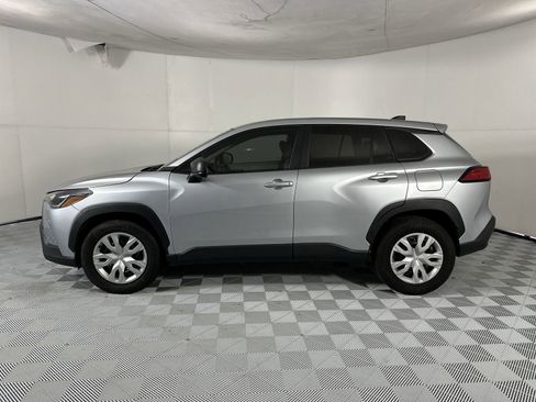 Used 2023 Toyota Corolla Cross L FWD image 5