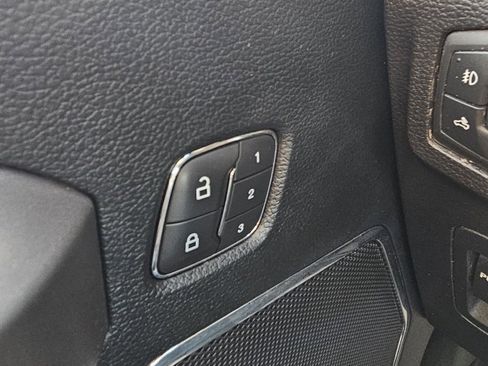 Used 2019 Ford F150 Platinum w/ Equipment Group 701A Luxury image 21