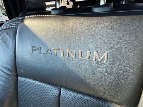 Used 2017 Ford Expedition EL Platinum image 27