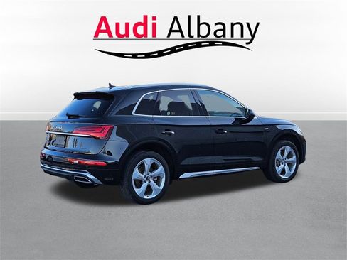 Used 2023 Audi Q5 2.0T Premium Plus w/ Premium Plus Package image 4