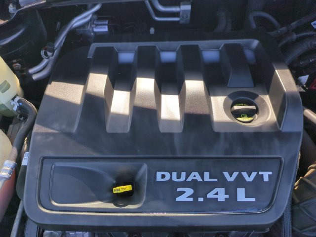 Used 2011 Chrysler 200 Touring FWD image 20