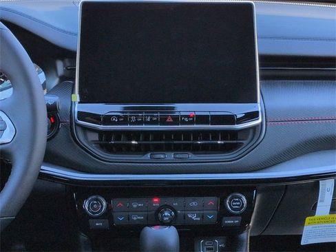 New 2026 Jeep Compass Trailhawk image 17