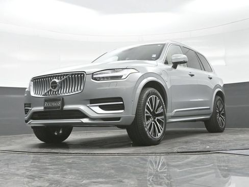 Used 2025 Volvo XC90 T8 Plus w/ Protection Package AWD/4WD image 26