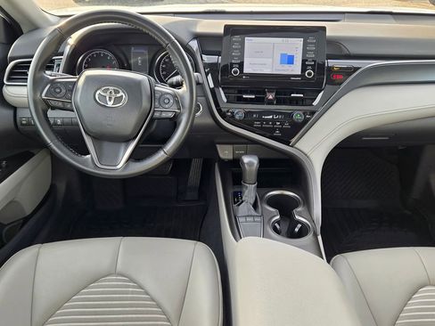 Used 2024 Toyota Camry SE image 23