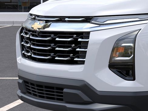 New 2026 Chevrolet Equinox LT w/ Convenience Package II AWD/4WD image 13