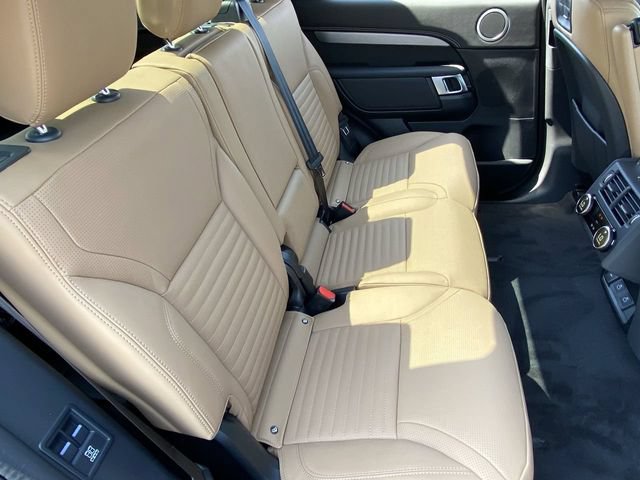 New 2025 Land Rover Discovery Dynamic SE AWD/4WD image 12