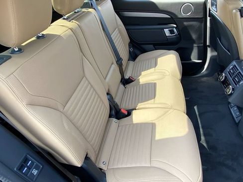 New 2025 Land Rover Discovery Dynamic SE AWD/4WD image 12