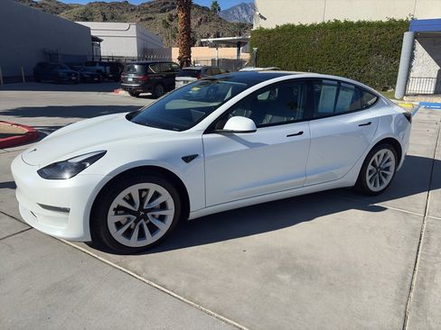 Used 2023 Tesla Model 3 Long Range image 3