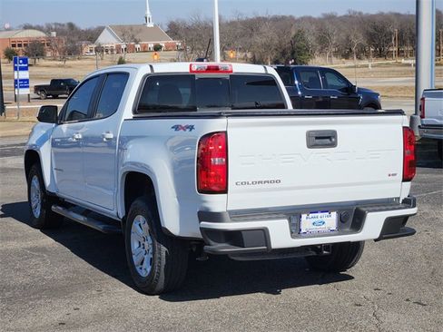 Used 2022 Chevrolet Colorado LT w/ LT Convenience Package image 7