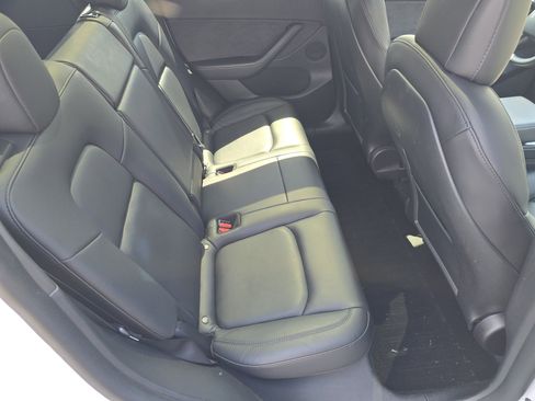 Used 2021 Tesla Model Y Long Range image 20