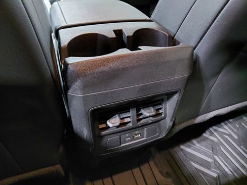 Used 2024 Chevrolet Colorado LT w/ LT Convenience Package III image 42