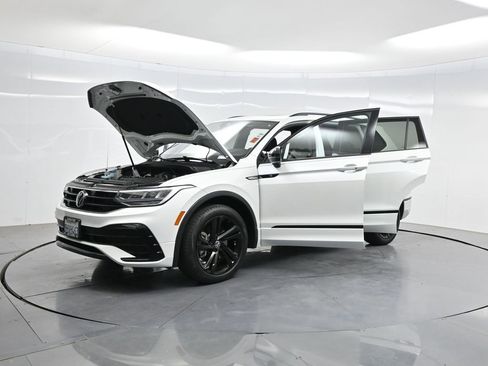Used 2023 Volkswagen Tiguan SE R-Line FWD image 27