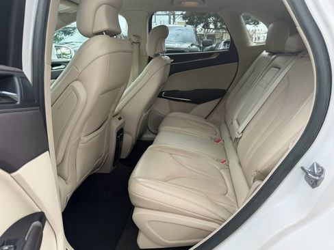 Used 2019 Lincoln MKC Reserve AWD/4WD image 15