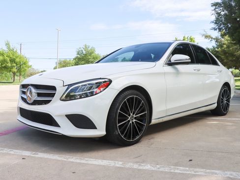 Used 2019 Mercedes-Benz C 300 Sedan image 3