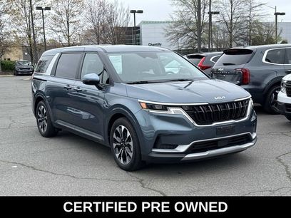 Used 2024 Kia Carnival EX