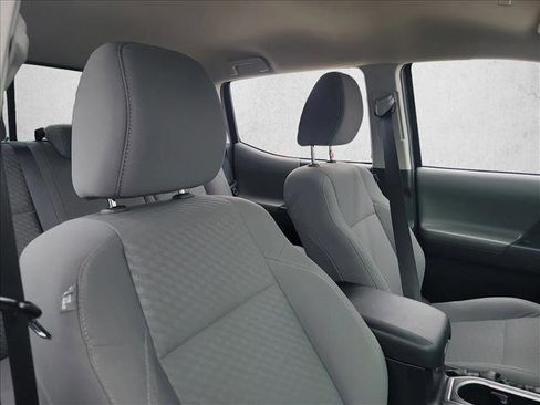 Used 2020 Toyota Tacoma SR5 image 15