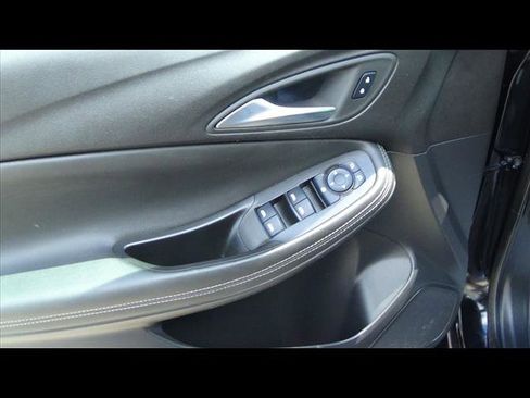 Used 2024 Buick Encore GX Sport Touring image 14