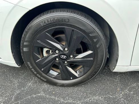 Used 2021 Hyundai Elantra SEL w/ Cargo Package FWD image 34