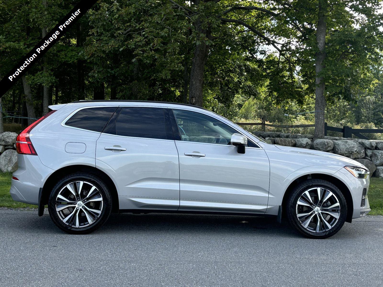 Used 2022 Volvo XC60 B5 Momentum w/ Climate Package AWD/4WD image 2