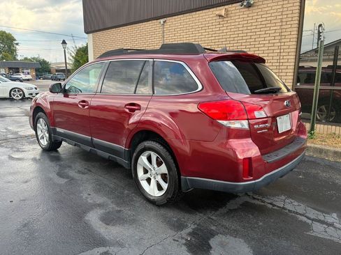 Used 2013 Subaru Outback 2.5i Limited w/ Moonroof Pkg AWD/4WD image 3